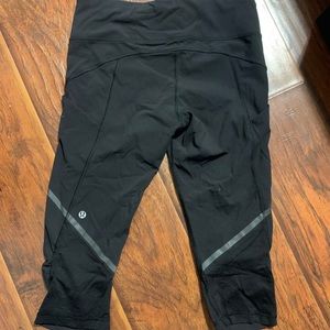 Lulu lemon capris